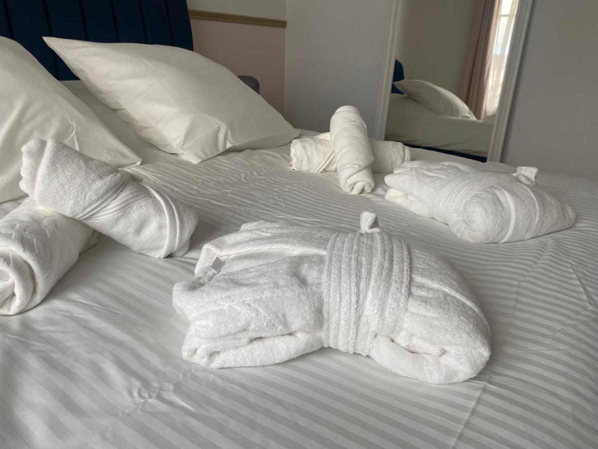 Escapade Romantique: Sauna Et Moments De Plaisir รูออง ภายนอก รูปภาพ